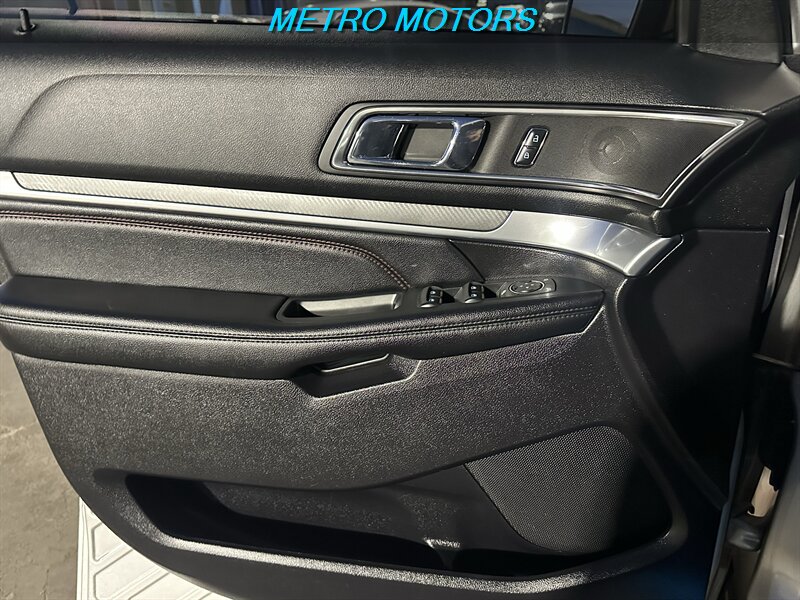 2019 Ford Explorer Sport - Photo 19