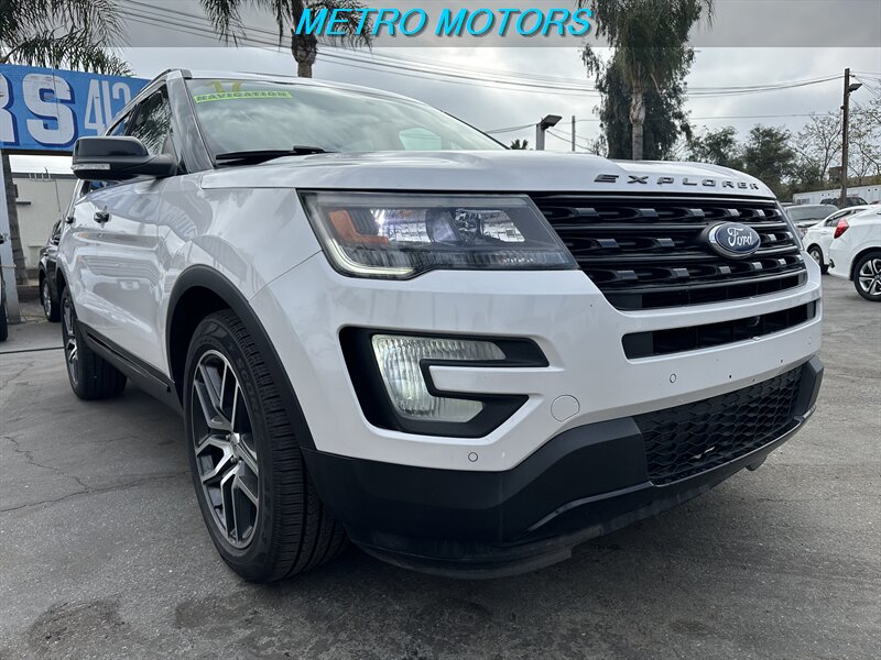2017 Ford Explorer Sport  