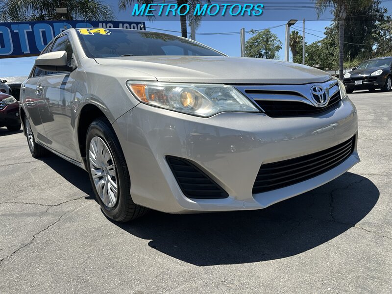 2014 Toyota Camry LE  