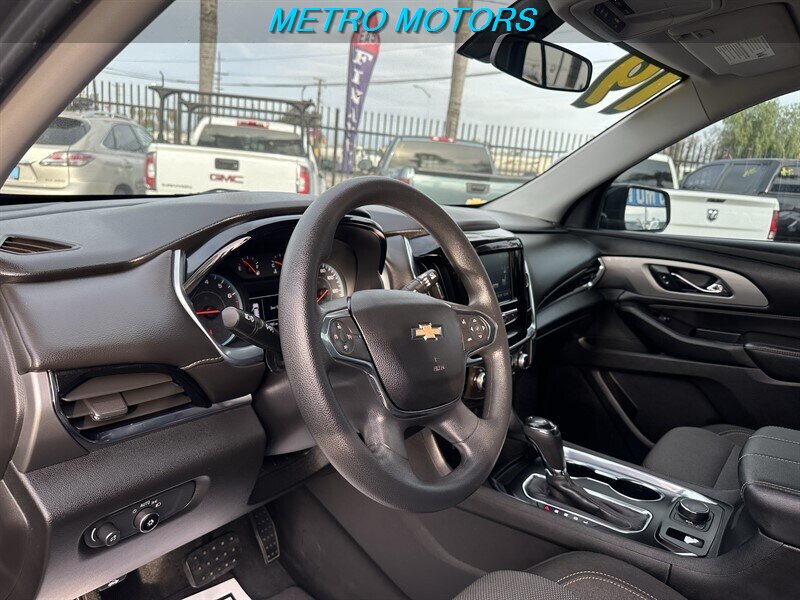 2019 Chevrolet Traverse LS - Photo 10