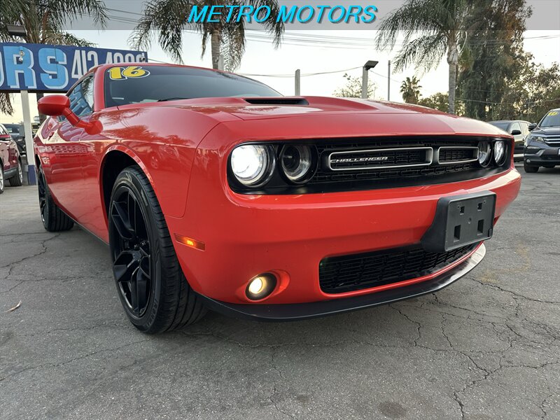 2016 Dodge Challenger SXT