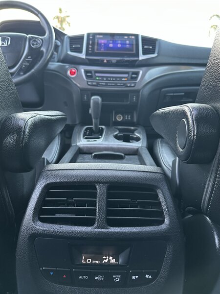 2016 Honda Pilot EX-L - Photo 15
