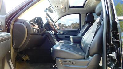 2013 Cadillac Escalade ESV Platinum Edition   - Photo 10 - Elgin, IL 60120