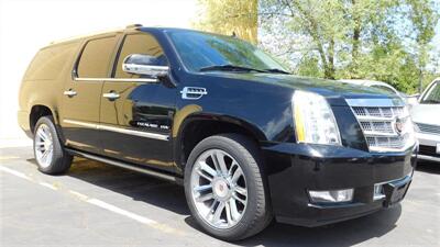 2013 Cadillac Escalade ESV Platinum Edition   - Photo 4 - Elgin, IL 60120