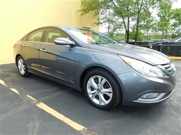 2011 Hyundai Sonata Limited   - Photo 3 - Elgin, IL 60120