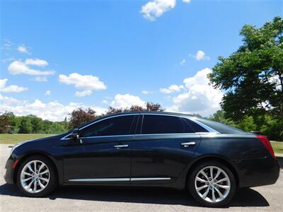 2015 Cadillac XTS Luxury   - Photo 9 - Elgin, IL 60120