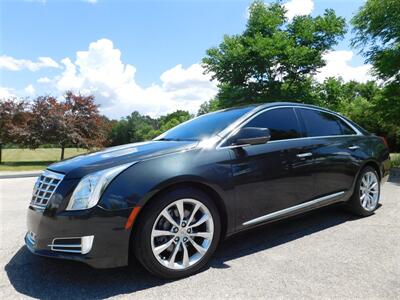 2015 Cadillac XTS Luxury   - Photo 1 - Elgin, IL 60120