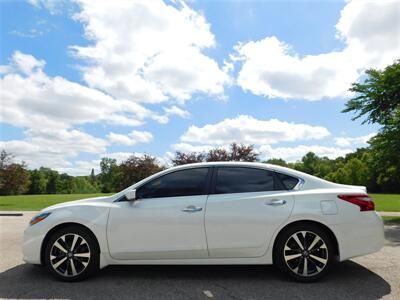 2016 Nissan Altima 3.5 SL   - Photo 8 - Elgin, IL 60120