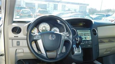 2009 Honda Pilot EX-L   - Photo 9 - Elgin, IL 60120