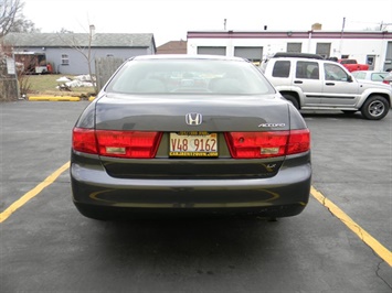 2005 Honda Accord LX   - Photo 4 - Elgin, IL 60120