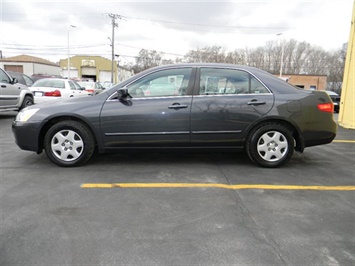 2005 Honda Accord LX   - Photo 2 - Elgin, IL 60120