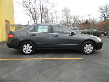 2005 Honda Accord LX   - Photo 6 - Elgin, IL 60120