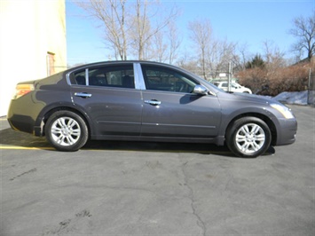 2010 Nissan Altima 2.5 SL   - Photo 3 - Elgin, IL 60120