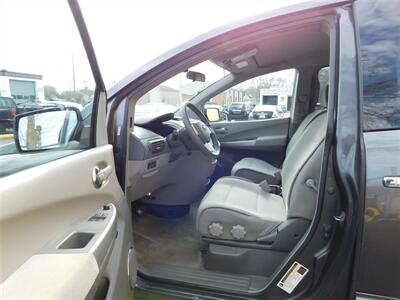 2008 Nissan Quest 3.5 S   - Photo 19 - Elgin, IL 60120