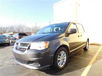 2016 Dodge Grand Caravan SXT Plus   - Photo 1 - Elgin, IL 60120