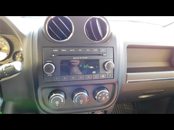 2014 Jeep Patriot Latitude   - Photo 16 - Elgin, IL 60120