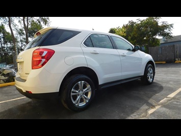 2016 Chevrolet Equinox LS   - Photo 4 - Elgin, IL 60120