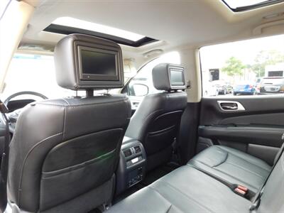 2014 Nissan Pathfinder Platinum   - Photo 11 - Elgin, IL 60120