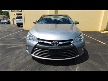 2015 Toyota Camry SE   - Photo 2 - Elgin, IL 60120