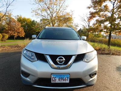 2015 Nissan Rogue SV   - Photo 2 - Elgin, IL 60120