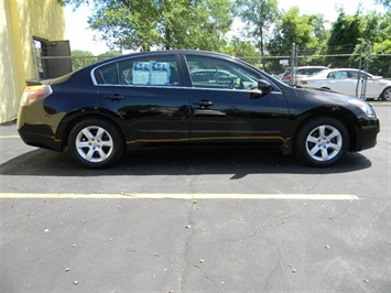 2007 Nissan Altima 2.5 S   - Photo 4 - Elgin, IL 60120