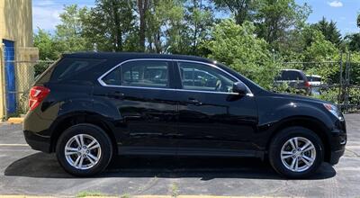 2017 Chevrolet Equinox LS   - Photo 13 - Elgin, IL 60120