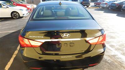 2013 Hyundai SONATA GLS   - Photo 6 - Elgin, IL 60120