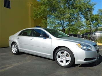 2012 Chevrolet Malibu LS   - Photo 3 - Elgin, IL 60120