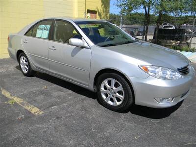 2005 Toyota Camry XLE V6   - Photo 3 - Elgin, IL 60120