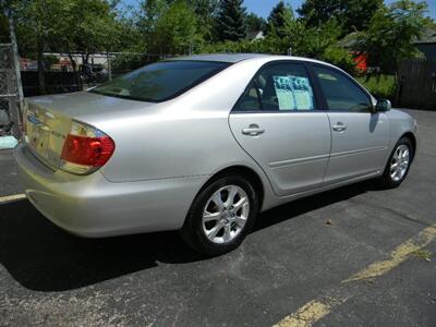 2005 Toyota Camry XLE V6   - Photo 4 - Elgin, IL 60120