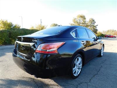 2013 Nissan Altima 3.5 SL   - Photo 4 - Elgin, IL 60120