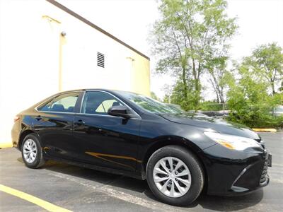 2017 Toyota Camry LE   - Photo 3 - Elgin, IL 60120