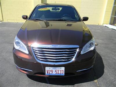 2012 Chrysler 200 Touring   - Photo 2 - Elgin, IL 60120