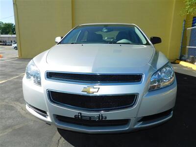 2012 Chevrolet Malibu LS   - Photo 2 - Elgin, IL 60120