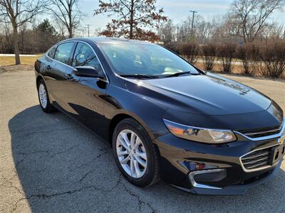 2017 Chevrolet Malibu LT   - Photo 3 - Elgin, IL 60120