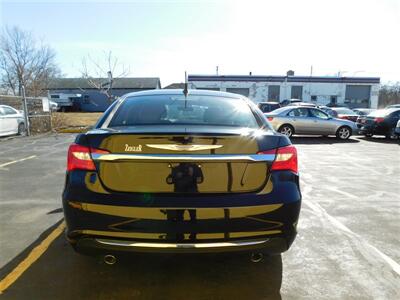 2012 Chrysler 200 Limited   - Photo 6 - Elgin, IL 60120