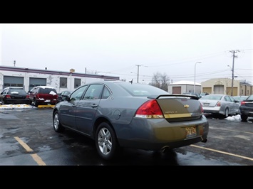 2007 Chevrolet Impala LT   - Photo 7 - Elgin, IL 60120