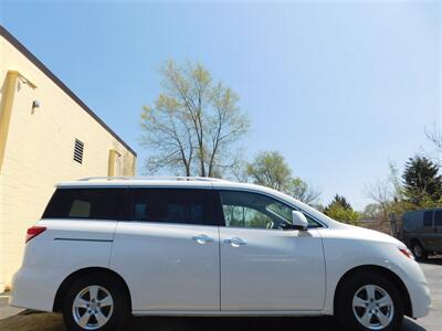 2014 Nissan Quest 3.5 SV   - Photo 4 - Elgin, IL 60120