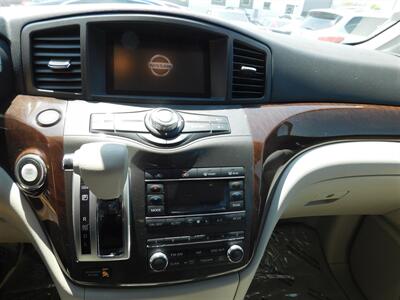 2014 Nissan Quest 3.5 SV   - Photo 12 - Elgin, IL 60120