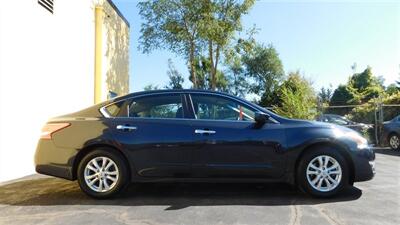 2014 Nissan Altima 2.5 S   - Photo 4 - Elgin, IL 60120