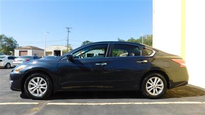 2014 Nissan Altima 2.5 S   - Photo 7 - Elgin, IL 60120