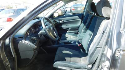 2010 Honda Accord LX   - Photo 10 - Elgin, IL 60120