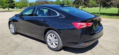 2020 Chevrolet Malibu LT   - Photo 7 - Elgin, IL 60120