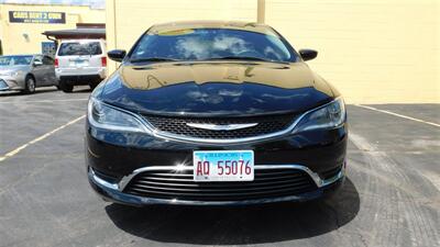 2015 Chrysler 200 Limited   - Photo 2 - Elgin, IL 60120