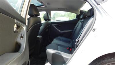 2013 Hyundai Elantra Limited   - Photo 12 - Elgin, IL 60120