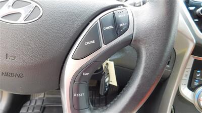 2013 Hyundai ELANTRA Limited   - Photo 19 - Elgin, IL 60120