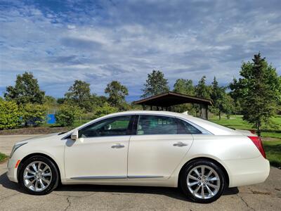 2014 Cadillac XTS Luxury Collection   - Photo 8 - Elgin, IL 60120