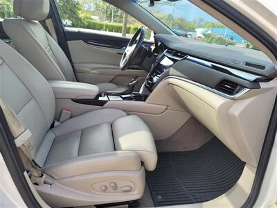 2014 Cadillac XTS Luxury Collection   - Photo 14 - Elgin, IL 60120