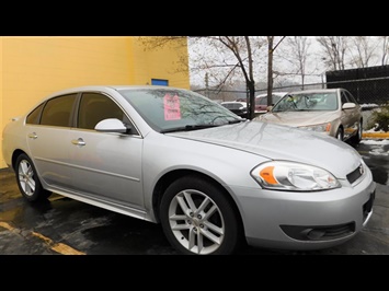 2010 Chevrolet Impala LTZ   - Photo 3 - Elgin, IL 60120