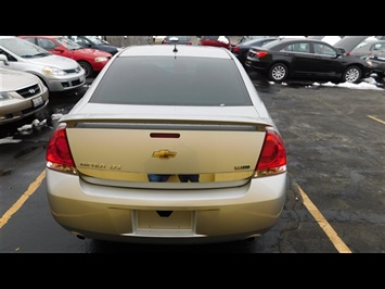 2010 Chevrolet Impala LTZ   - Photo 6 - Elgin, IL 60120